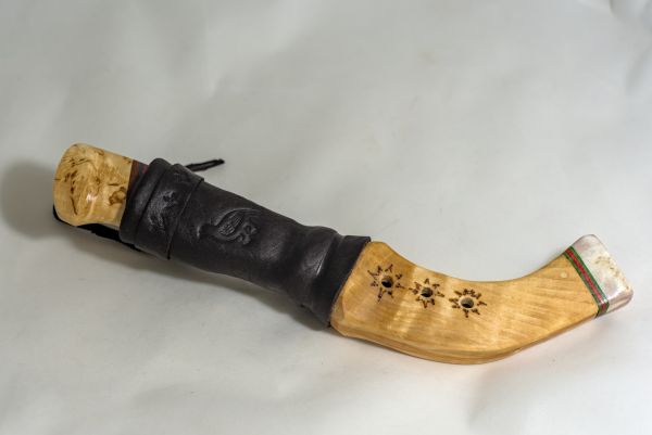 Knife with wooden handle and sheath made from wood and leather